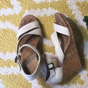 Toms ivory color linen cork wedge sandal